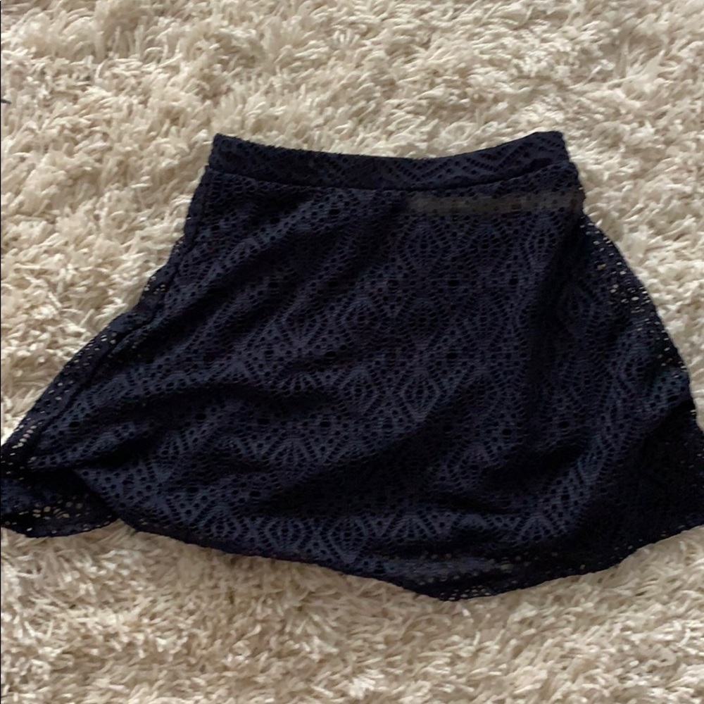 Navy mini skirt!